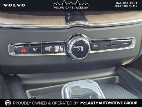 New 2026 Volvo XC60 B5 Plus w/ Protection Package Premier image 21