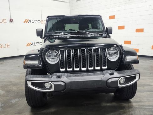 Used 2021 Jeep Wrangler Unlimited Sahara w/ Cold Weather Group image 11