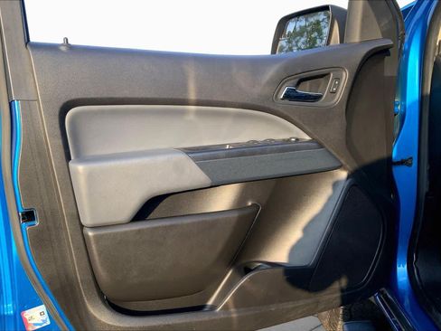 Used 2021 Chevrolet Colorado Z71 w/ Safety Package AWD/4WD image 22