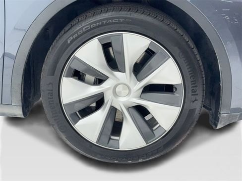 Used 2021 Tesla Model Y 2WD image 55