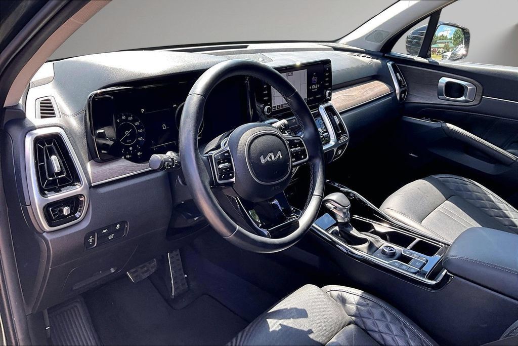 Used 2022 Kia Sorento SX Prestige AWD/4WD image 18