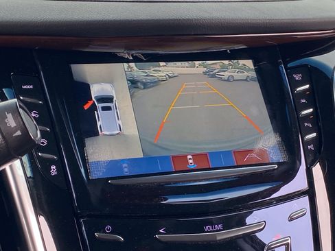 Used 2019 Cadillac Escalade Luxury AWD/4WD image 7