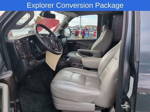 Used 2019 Chevrolet Express 2500 image 13