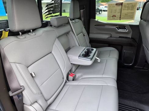 Used 2025 Chevrolet Silverado 1500 LT Trail Boss w/ Convenience Package II AWD/4WD image 38