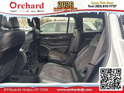 Used 2022 Jeep Grand Cherokee L Laredo image 18