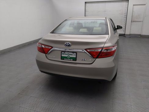 Used 2017 Toyota Camry LE FWD image 7