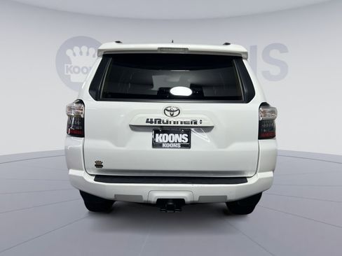Used 2024 Toyota 4Runner SR5 Premium AWD/4WD image 5