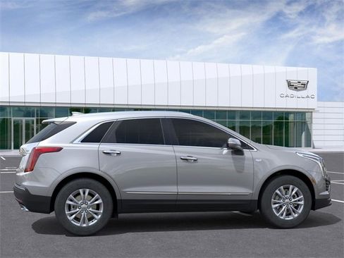 New 2026 Cadillac XT5 Luxury image 5