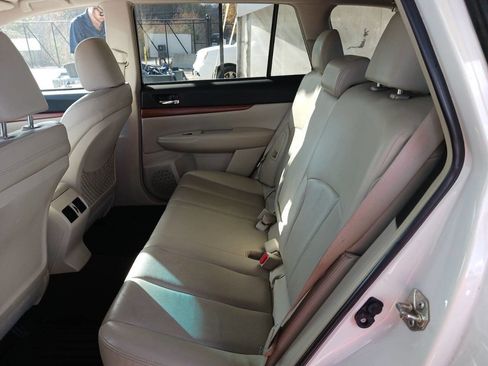 Used 2013 Subaru Outback 2.5i Limited image 14