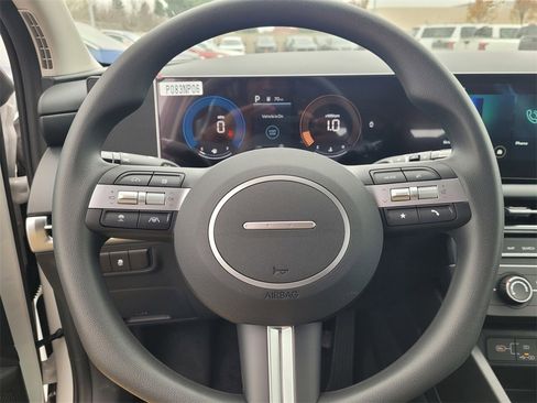 New 2026 Hyundai Tucson SE image 12