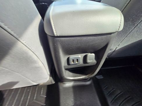 Used 2017 Chevrolet Colorado LT image 10