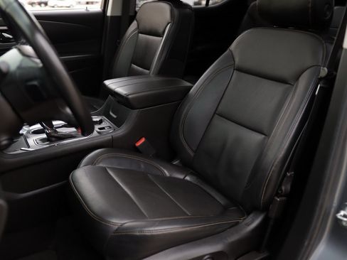 Used 2018 Chevrolet Traverse Premier w/ Driver Confidence II Package image 23