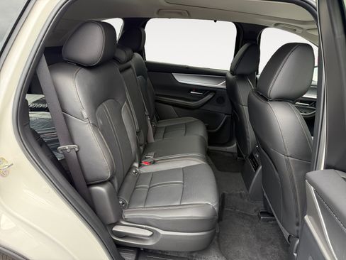 New 2025 MAZDA CX-70 Plug-In Hybrid w/ Premium Pkg image 18