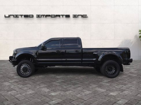 Used 2021 Ford F350 Platinum AWD/4WD image 2
