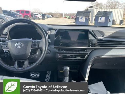 Used 2025 Toyota Camry SE image 20