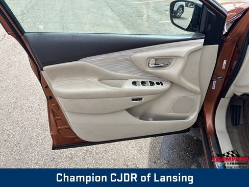 Used 2015 Nissan Murano S AWD/4WD image 21