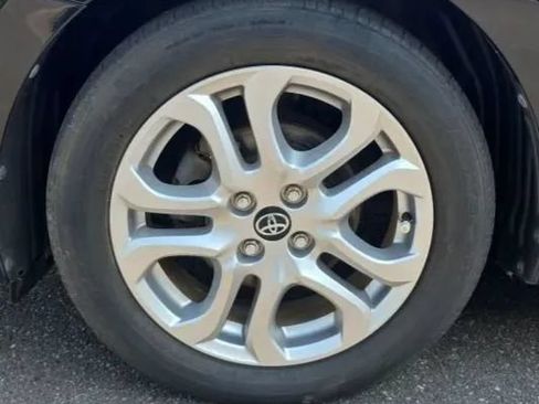 Used 2018 Toyota Yaris iA FWD image 41
