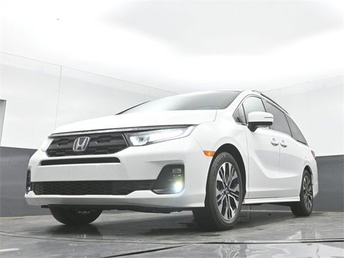 Used 2025 Honda Odyssey Elite image 48