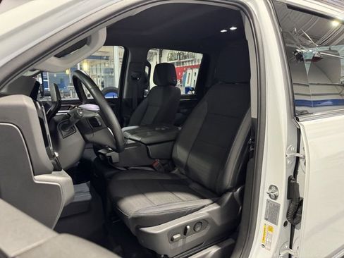 Used 2025 GMC Sierra 3500 SLE w/ SLE Value Package image 24