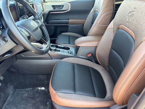 New 2025 Ford Bronco Sport Outer Banks image 16