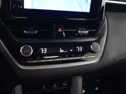 Used 2024 Toyota Corolla Cross XLE w/ Convenience Package AWD/4WD image 20