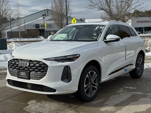 New 2025 Audi Q5 Premium image 4