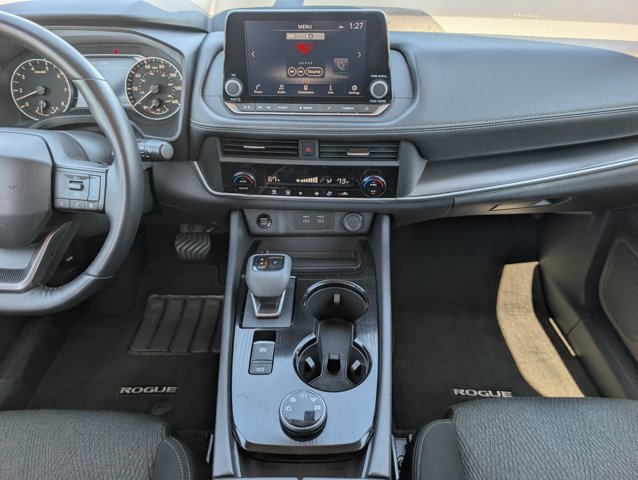Used 2025 Nissan Rogue SV AWD/4WD image 7