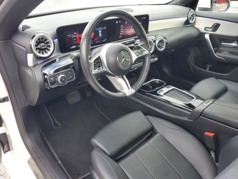 Used 2025 Mercedes-Benz CLA 250 image 20