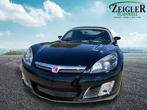 Used 2007 Saturn Sky Red Line RWD image 8