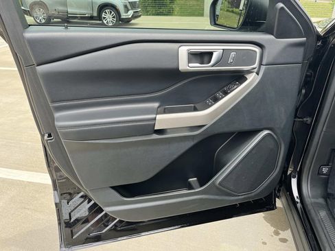 Used 2022 Ford Explorer XLT w/ Equipment Group 202A RWD image 25