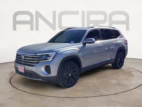 New 2025 Volkswagen Atlas SE FWD image 4