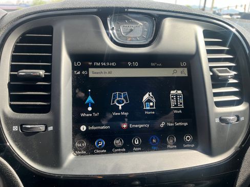 Used 2023 Chrysler 300 S RWD image 27