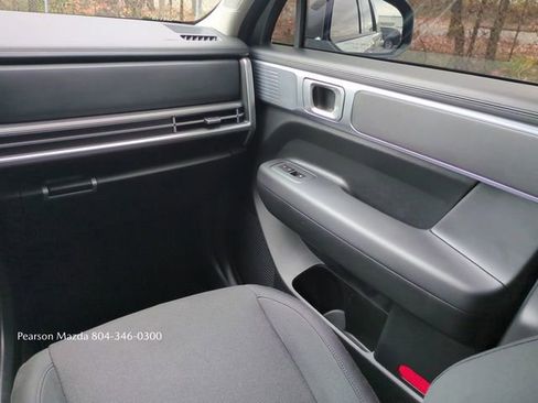 Used 2024 Hyundai Santa Fe SE image 18