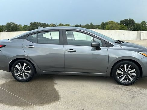 Used 2025 Nissan Versa SV FWD image 13