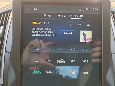 Used 2021 Ford Edge SEL w/ Convenience Package image 13