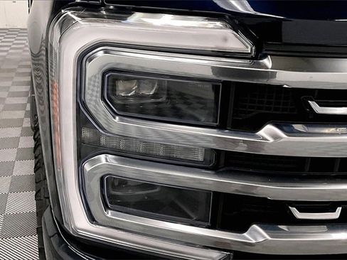 Used 2023 Ford F350 Platinum w/ Tremor Off-Road Package image 32