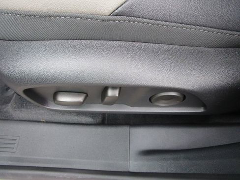 New 2026 Chevrolet Equinox LT w/ Convenience Package II image 22