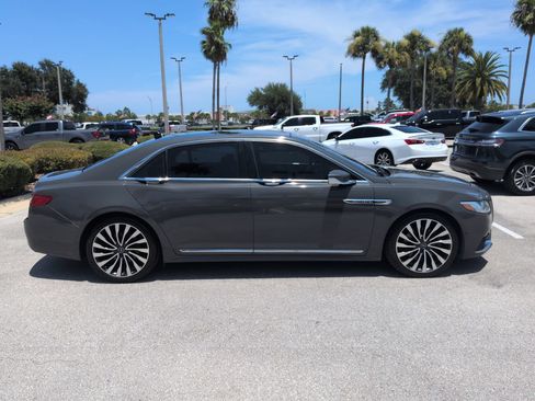 Certified 2019 Lincoln Continental Black Label FWD image 3