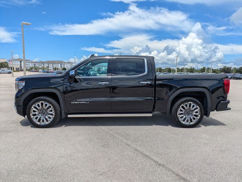 Used 2024 GMC Sierra 1500 Denali Ultimate AWD/4WD image 7