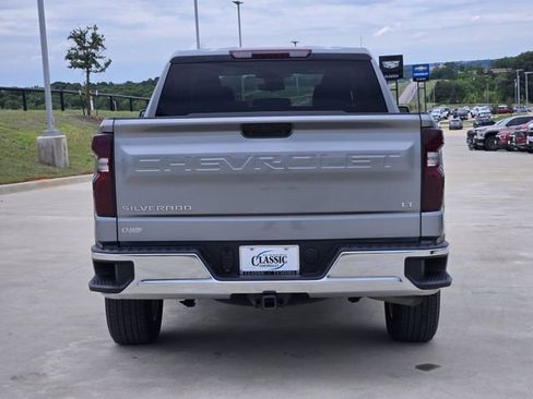 Used 2024 Chevrolet Silverado 1500 LT AWD/4WD image 7