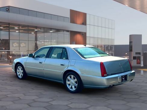 Used 2006 Cadillac DTS w/ Sun And Sound Package image 7