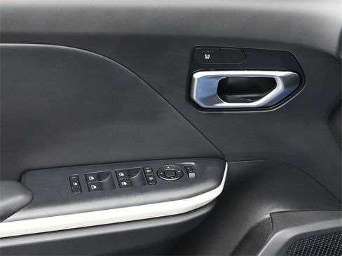 Used 2025 Kia K4 GT-Line image 16