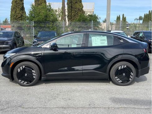 New 2026 Nissan Leaf FWD image 7