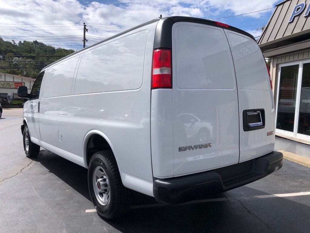 Used 2023 GMC Savana 2500 Extended w/ Driver Convenience Package RWD image 4