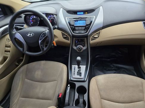 Used 2013 Hyundai Elantra GLS image 25