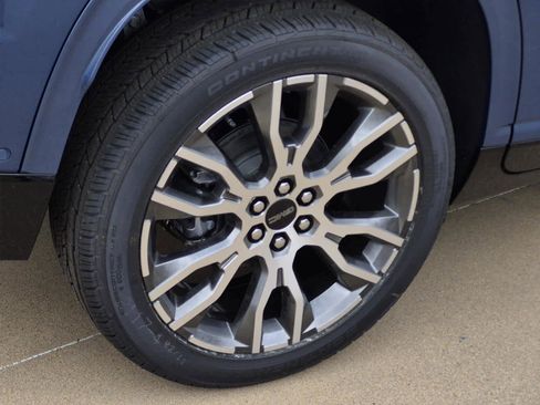 New 2026 GMC Acadia Denali Ultimate w/ LPO, Floor Liner Package image 5