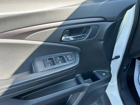 Used 2017 Honda Ridgeline RTL-T image 13