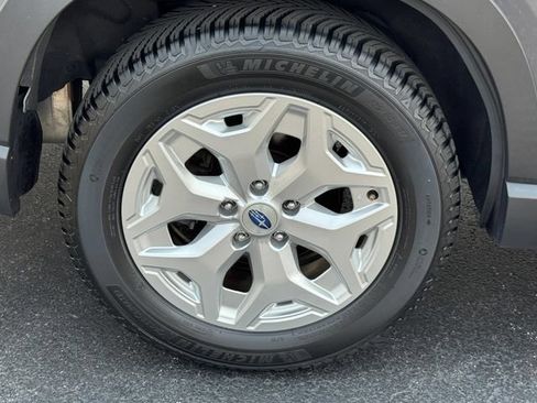 Used 2021 Subaru Forester AWD/4WD image 12