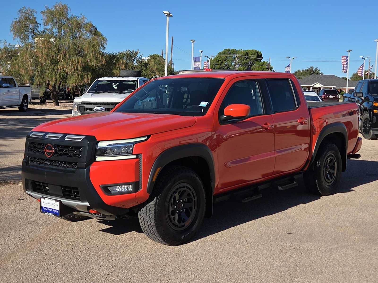 Used 2025 Nissan Frontier PRO-4X w/ Interior Protection Package AWD/4WD image 4