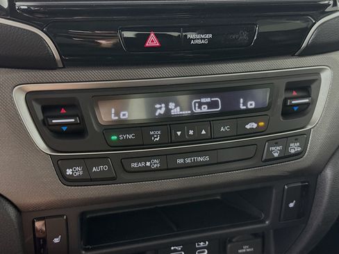 New 2026 Honda Ridgeline RTL image 17